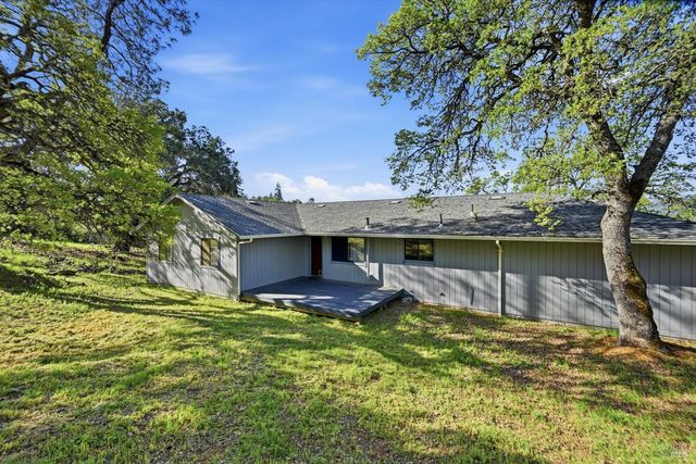 19004 Deer Hill Rd, Hidden Valley Lake, CA 95467