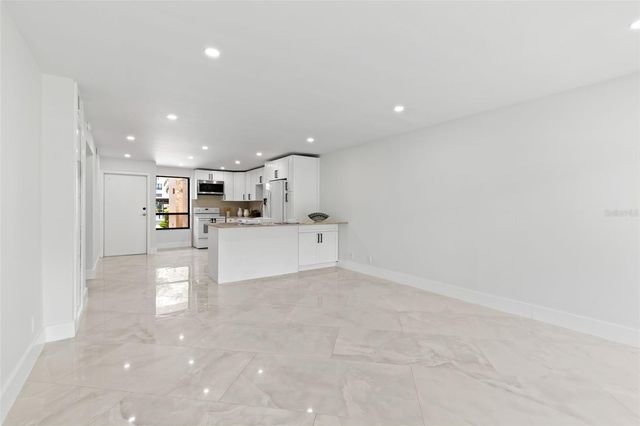 2614 COVE CAY DRIVE 106, Clearwater, FL 33760