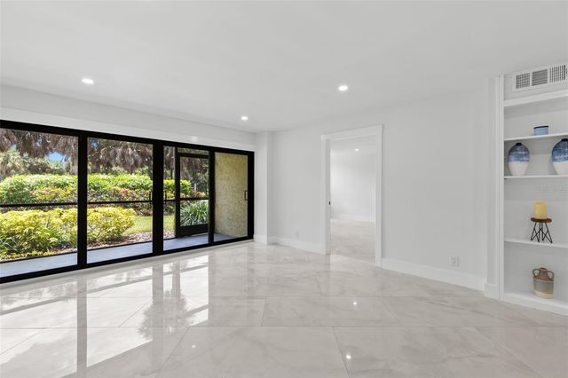 2614 COVE CAY DRIVE 106, Clearwater, FL 33760