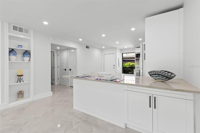 2614 COVE CAY DRIVE 106, Clearwater, FL 33760