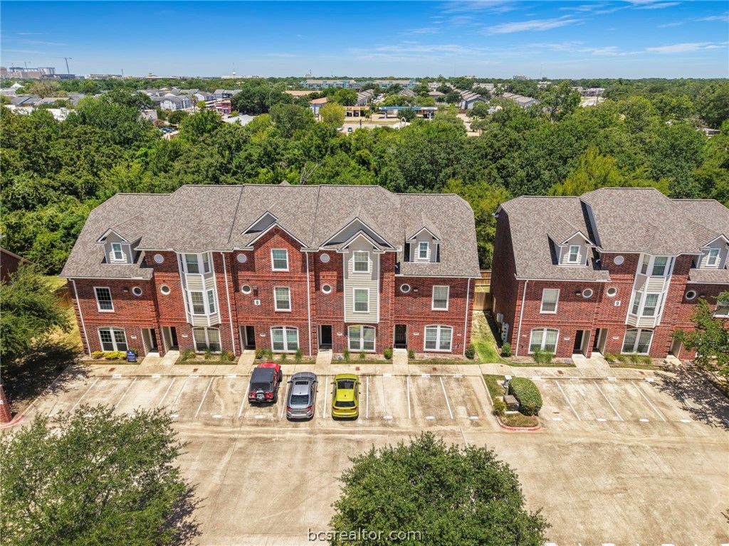 305 Holleman E 805, College Station, TX 77840 — exterior