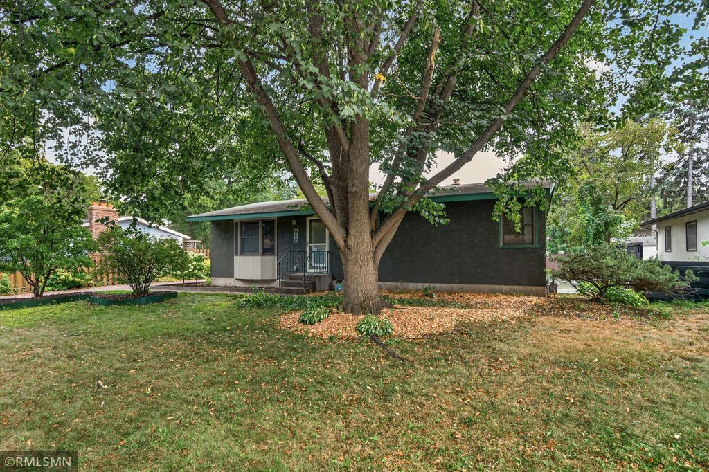 1864 8th Street, White Bear Lake, MN 55110 — photo 2