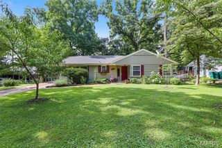 450 Forest Green Drive, Saint Louis, MO 63119