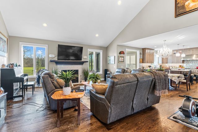 5833 Westwood Drive, Grand Blanc, MI 48439