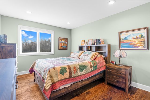 5833 Westwood Drive, Grand Blanc, MI 48439