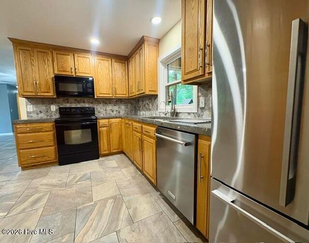 206 Tom Avenue, Castle Hayne, NC 28429