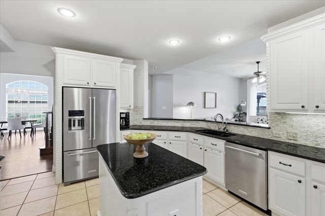 541 Hunter Street, Lantana, TX 76226