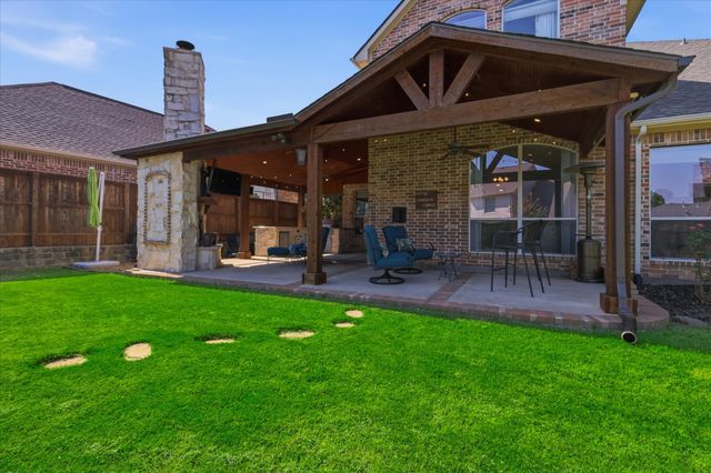 541 Hunter Street, Lantana, TX 76226