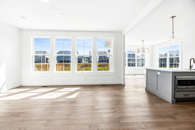 5017 Finlen Lane, Bloomington, IL 61705