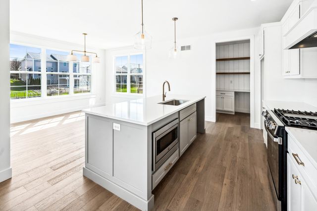 5017 Finlen Lane, Bloomington, IL 61705