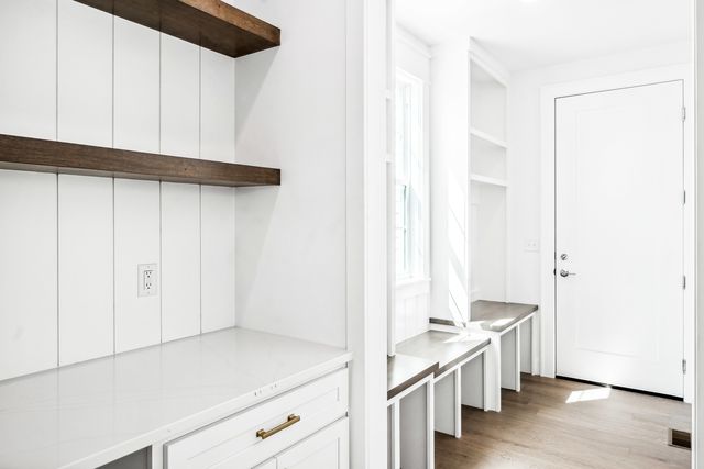 5017 Finlen Lane, Bloomington, IL 61705