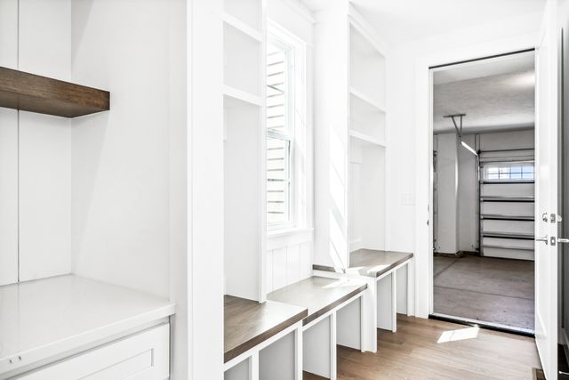 5017 Finlen Lane, Bloomington, IL 61705