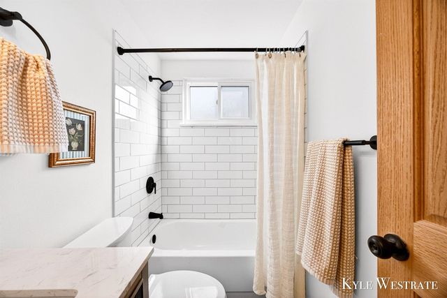 1561 Beech Street, Wyoming, MI 49509