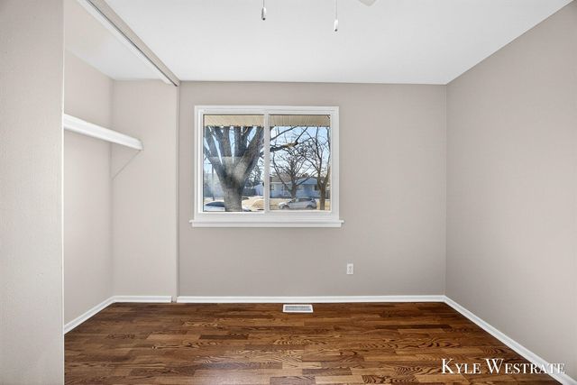 1561 Beech Street, Wyoming, MI 49509