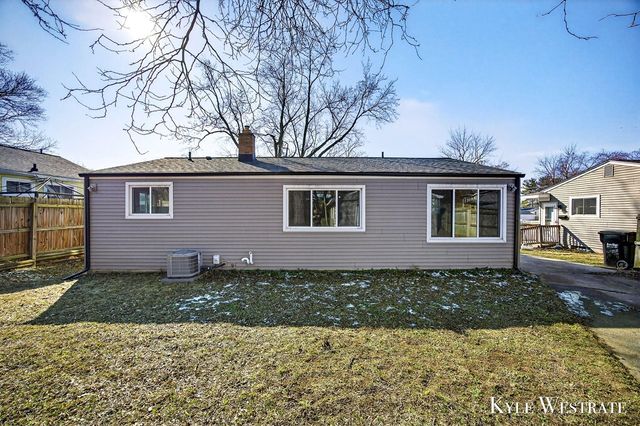 1561 Beech Street, Wyoming, MI 49509