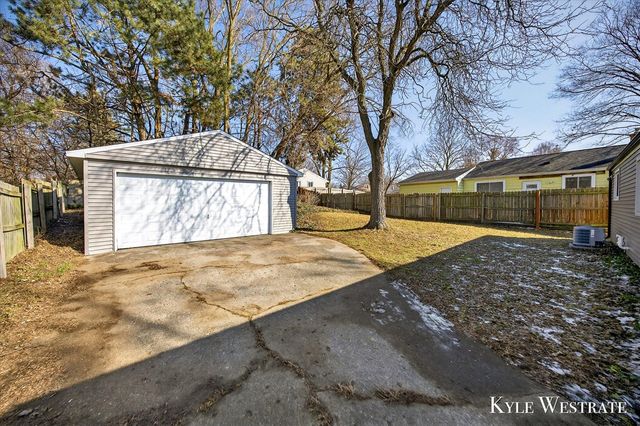 1561 Beech Street, Wyoming, MI 49509