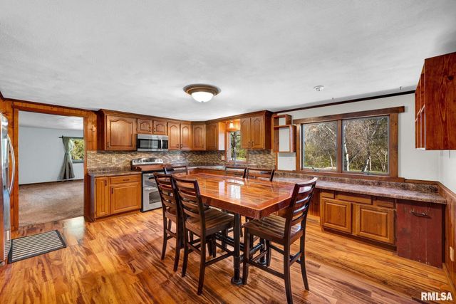 12628 TOWERLINE Road, Pekin, IL 61554