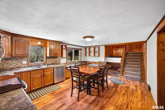 12628 TOWERLINE Road, Pekin, IL 61554