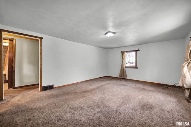 12628 TOWERLINE Road, Pekin, IL 61554