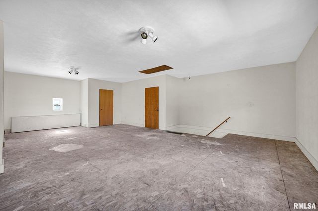 12628 TOWERLINE Road, Pekin, IL 61554