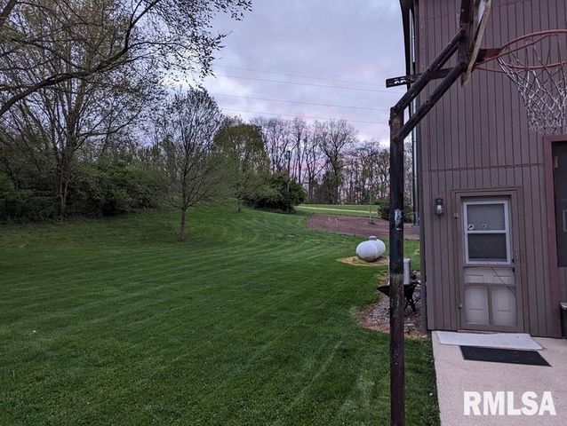 12628 TOWERLINE Road, Pekin, IL 61554
