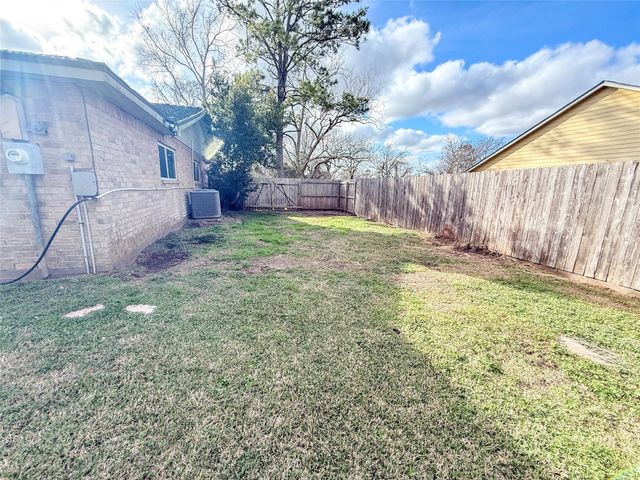 2495 County Road 769 C, Brazoria, TX 77422