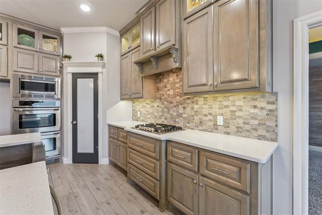 5916 Grandby Road, Edmond, OK 73034