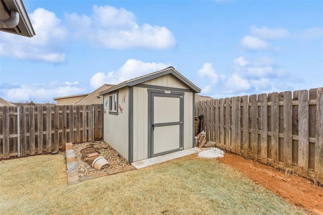 5916 Grandby Road, Edmond, OK 73034