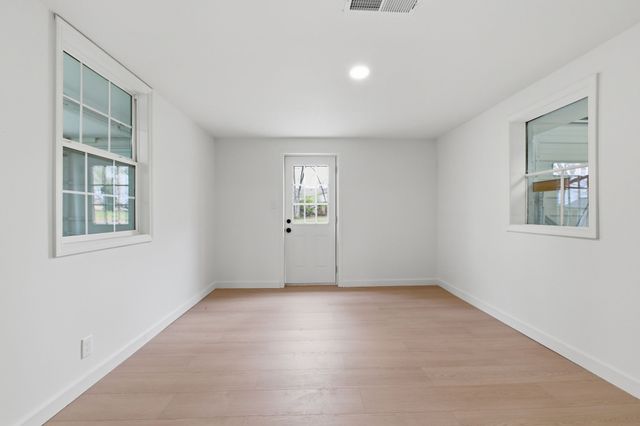 103 College St, Smyrna, TN 37167