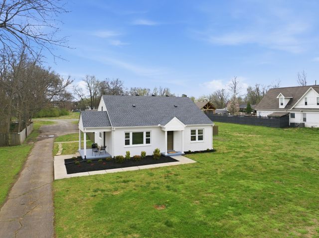 103 College St, Smyrna, TN 37167