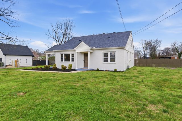 103 College St, Smyrna, TN 37167