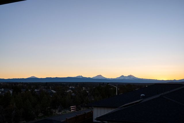 3781 SW 43rd Street, Redmond, OR 97756