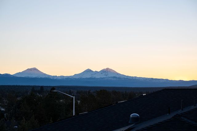 3781 SW 43rd Street, Redmond, OR 97756