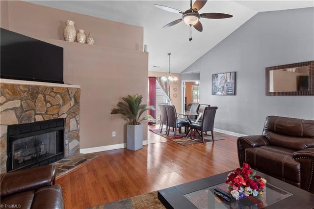 1796 Pebble Run Lane, Clemmons, NC 27012