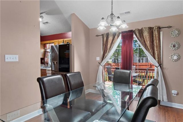 1796 Pebble Run Lane, Clemmons, NC 27012