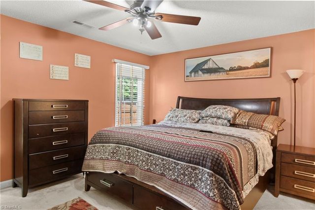 1796 Pebble Run Lane, Clemmons, NC 27012