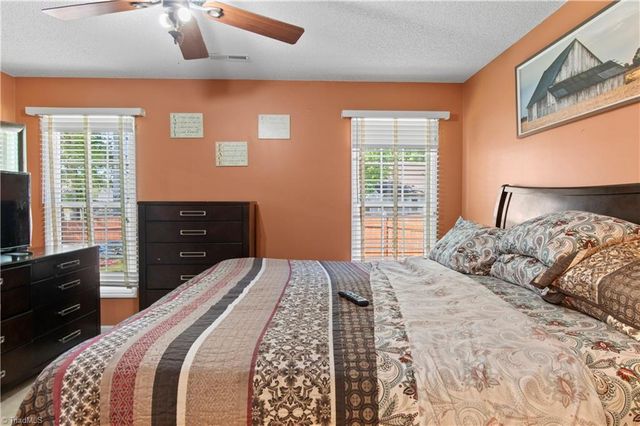 1796 Pebble Run Lane, Clemmons, NC 27012