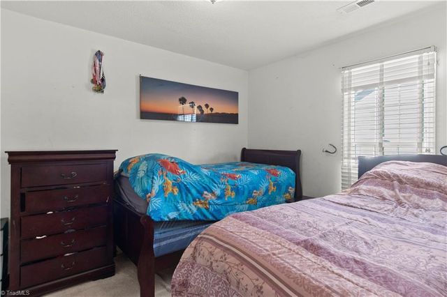 1796 Pebble Run Lane, Clemmons, NC 27012