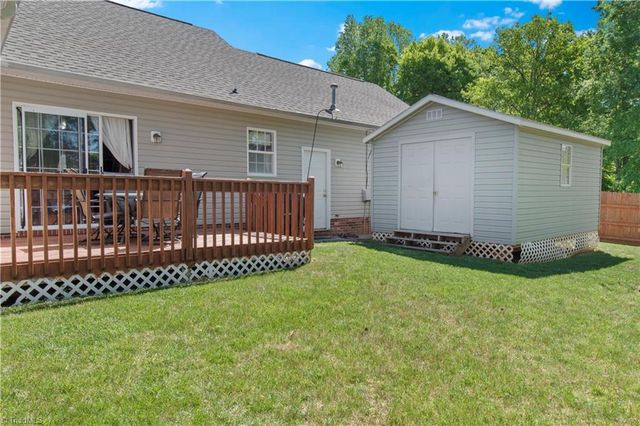 1796 Pebble Run Lane, Clemmons, NC 27012