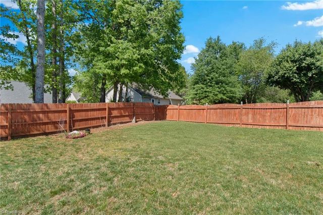 1796 Pebble Run Lane, Clemmons, NC 27012