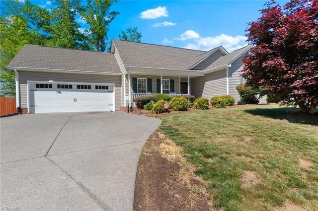 1796 Pebble Run Lane, Clemmons, NC 27012