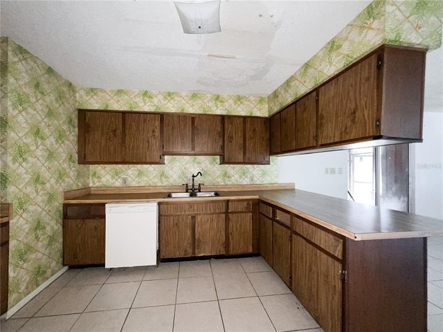 6226 SW 10TH PLACE, Gainesville, FL 32607