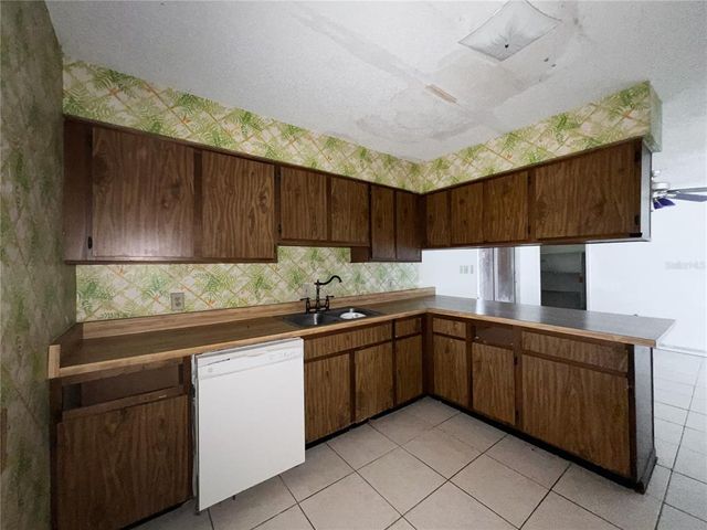 6226 SW 10TH PLACE, Gainesville, FL 32607