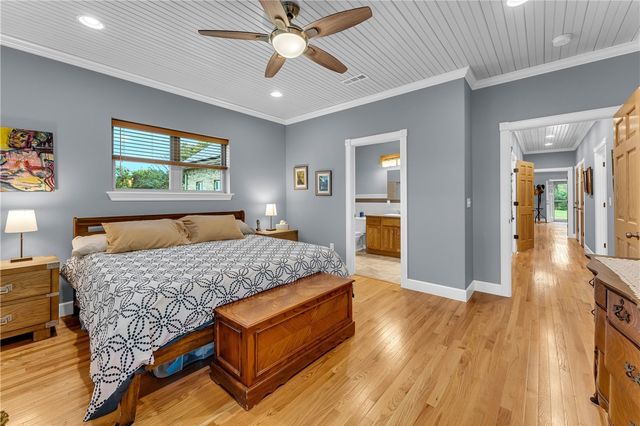 14469 Highland Church Road, Fayetteville, AR 72704