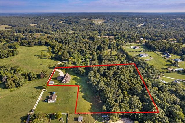 14469 Highland Church Road, Fayetteville, AR 72704