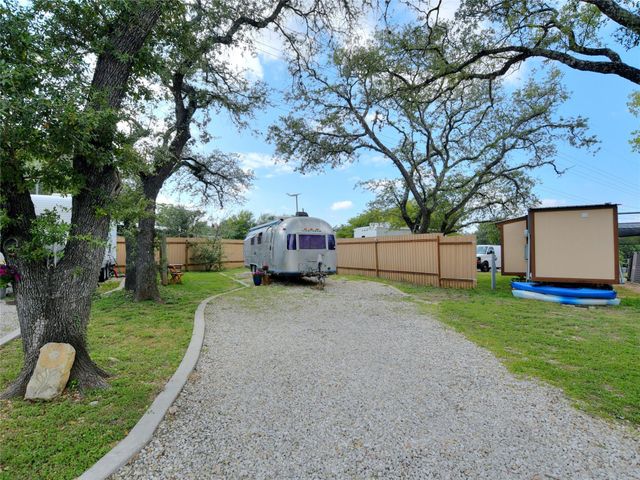 1702 Saracen RD, Austin, TX 78733