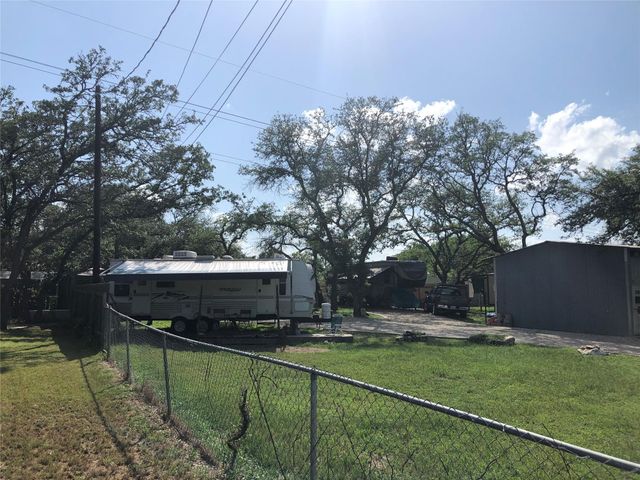 1702 Saracen RD, Austin, TX 78733