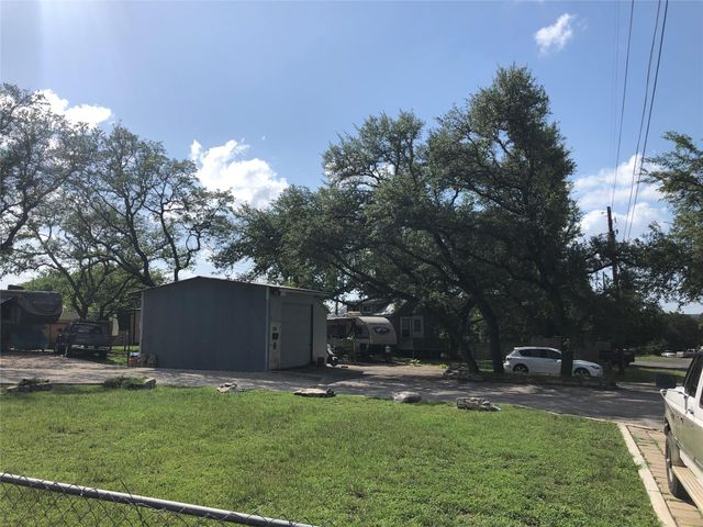 1702 Saracen RD, Austin, TX 78733