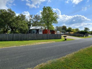 1702 Saracen RD, Austin, TX 78733