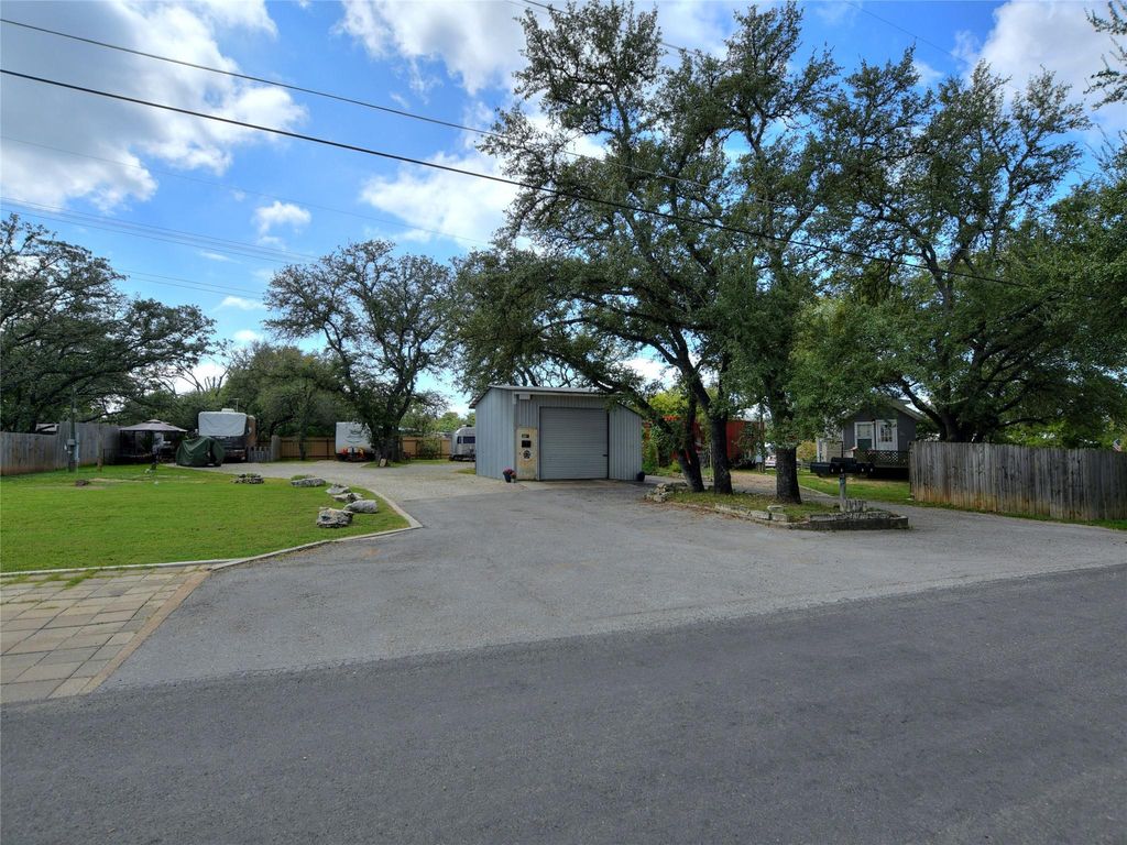1702 Saracen RD, Austin, TX 78733